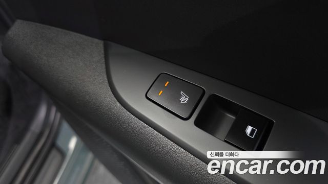 Kia Niro Prestige 2023 — фото 30