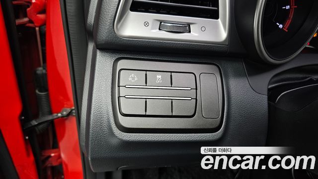 KG Mobility (SsangYong) Tivoli Diesel VX 2WD 2016 — фото 14
