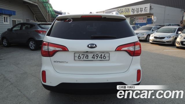 Kia Sorento R Diesel 2.0 2WD TLX 2013 — фото 5