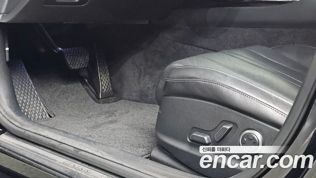 Genesis G80 (RG3) Gasoline 2.5 Turbo AWD 2022 — фото 14