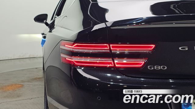 Genesis G80 (RG3) Gasoline 2.5 Turbo AWD 2022 — фото 23