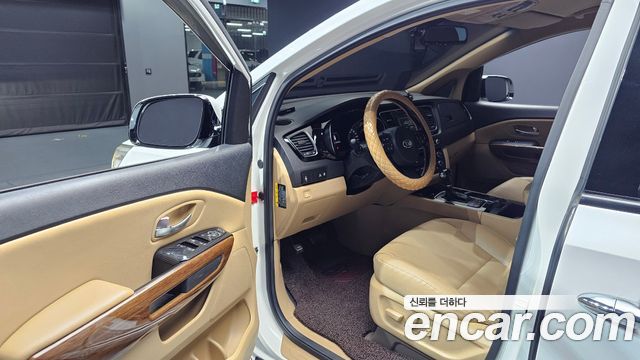 Kia Carnival 9-seater Hi-Limousine Prestige 2015 — фото 10