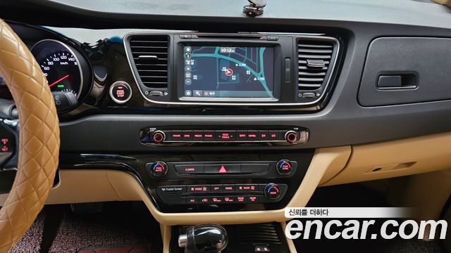 Kia Carnival 9-seater Hi-Limousine Prestige 2015 — фото 14