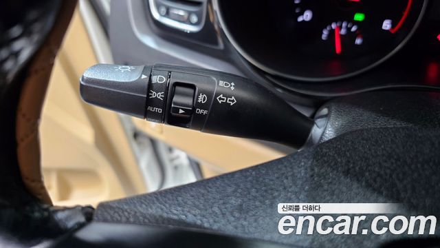 Kia Carnival 9-seater Hi-Limousine Prestige 2015 — фото 18