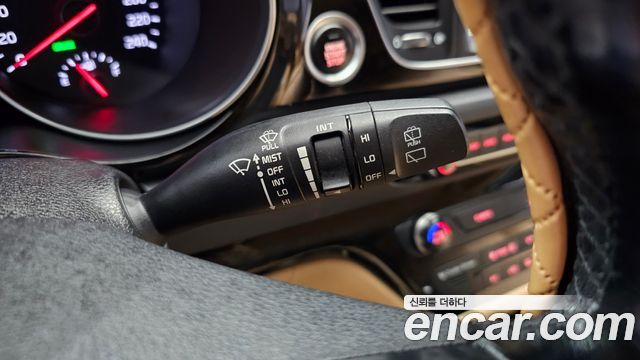 Kia Carnival 9-seater Hi-Limousine Prestige 2015 — фото 19