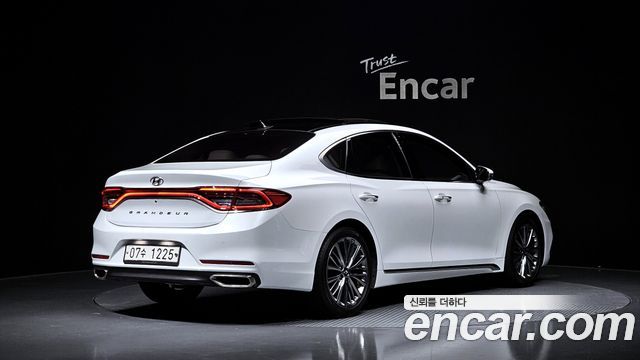 Hyundai Grandeur (IG) 2.4 Premium Special 2018 — фото 2
