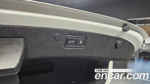 Hyundai Grandeur (IG) 2.4 Premium Special 2018 — фото 20