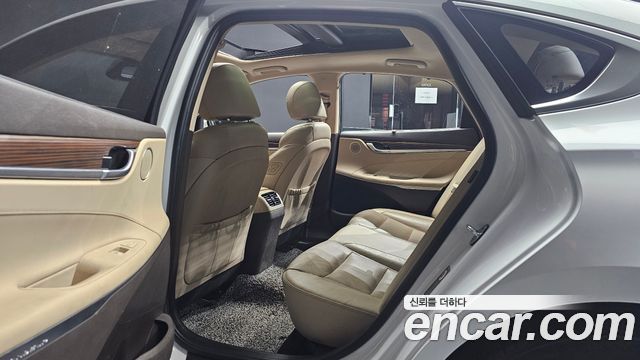 Hyundai Grandeur (IG) 2.4 Premium Special 2018 — фото 26