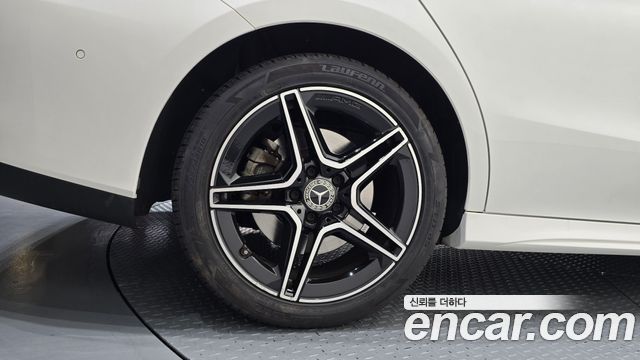 Mercedes-Benz CLA-Class (C118) CLA250 4MATIC 2020 — фото 5