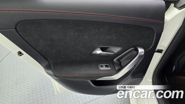 Mercedes-Benz CLA-Class (C118) CLA250 4MATIC 2020 — фото 25
