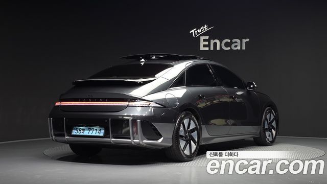 Hyundai Ioniq 6 Long Range AWD Exclusive + 2023 — фото 2