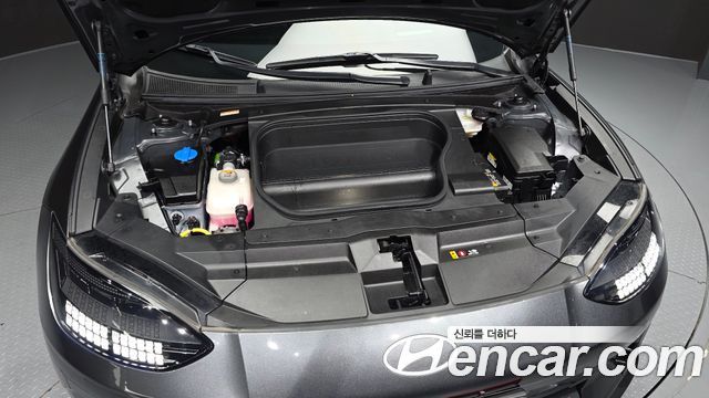 Hyundai Ioniq 6 Long Range AWD Exclusive + 2023 — фото 6