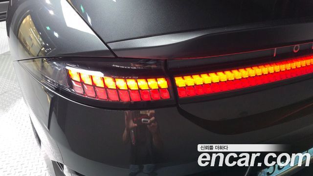 Hyundai Ioniq 6 Long Range AWD Exclusive + 2023 — фото 23