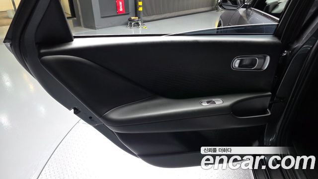Hyundai Ioniq 6 Long Range AWD Exclusive + 2023 — фото 25