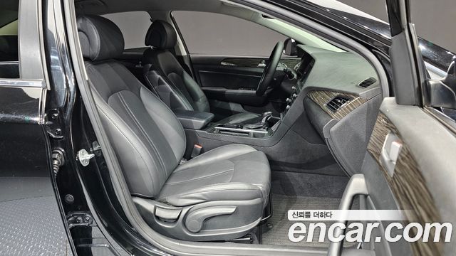 Hyundai Sonata (LF) 2.0 Smart 2015 — фото 26