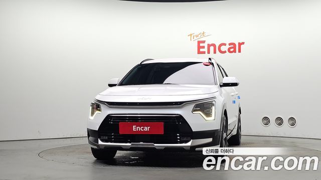 Kia Niro Prestige 2022 — фото 3