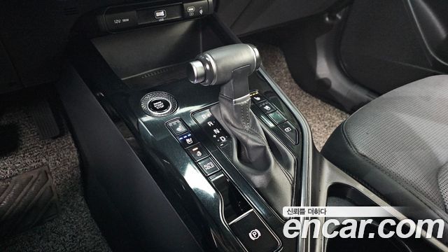 Kia Niro Prestige 2022 — фото 9