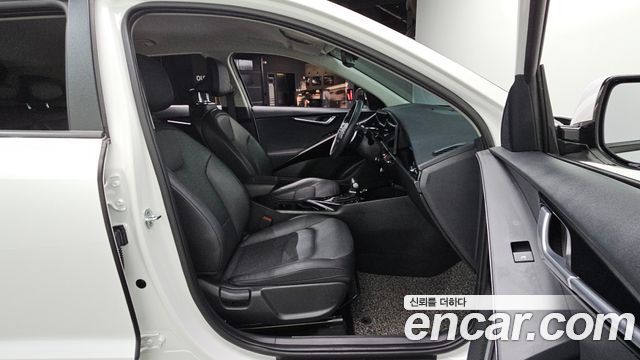 Kia Niro Prestige 2022 — фото 11