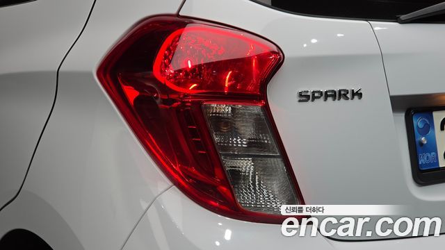 Chevrolet Spark Premier 2021 — фото 23