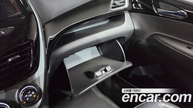 Chevrolet Spark Premier 2021 — фото 29