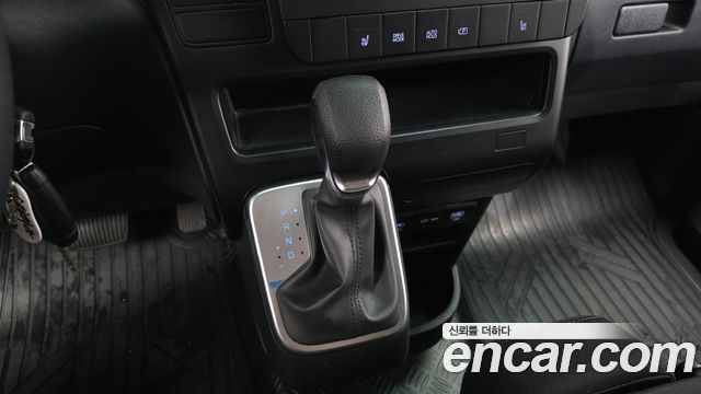 Hyundai Staria Cargo 3-Seater Smart 2025 — фото 9