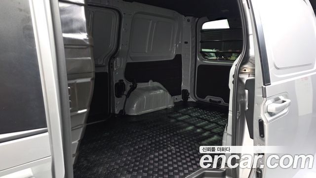 Hyundai Staria Cargo 3-Seater Smart 2025 — фото 11