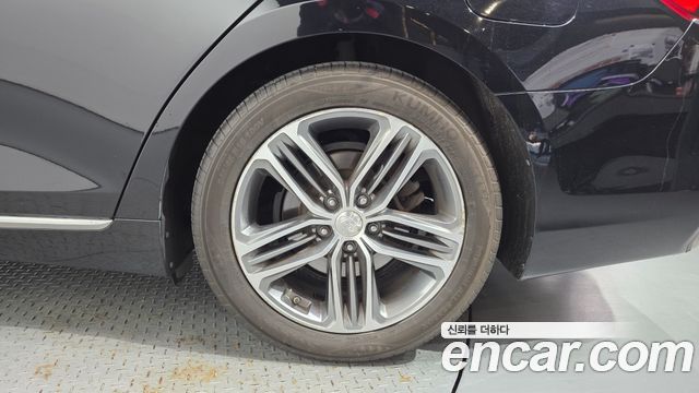 Hyundai Grandeur (IG) 3.0 Exclusive 2017 — фото 21