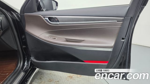 Hyundai Grandeur (IG) 3.0 Exclusive 2017 — фото 24