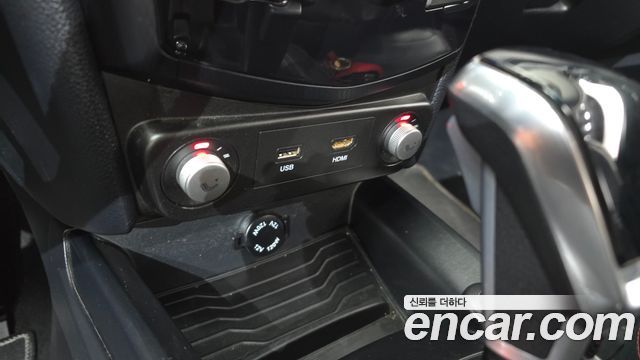 KG Mobility (SsangYong) Tivoli Air 1.6 IX 2WD 2019 — фото 19