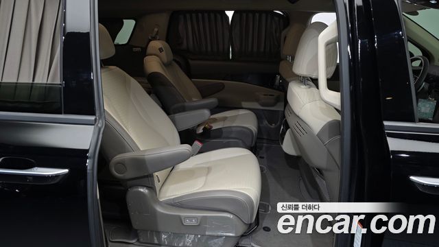 Kia Carnival (IV) Diesel 9-Seater Hi Limousine Signature 2024 — фото 12