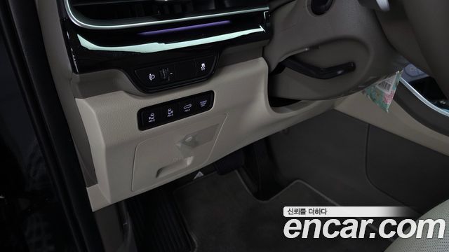 Kia Carnival (IV) Diesel 9-Seater Hi Limousine Signature 2024 — фото 28