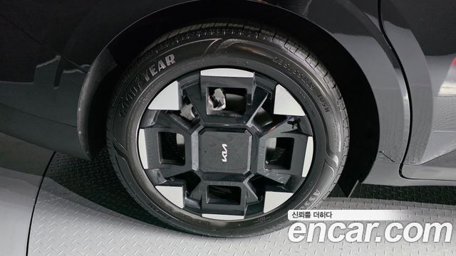 Kia Carnival (IV) Gasoline 9-Seater Hi Limousine (7-seater Limousine(Special vehicle) 2024 — фото 5
