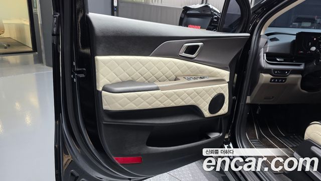Kia Carnival (IV) Gasoline 9-Seater Hi Limousine (7-seater Limousine(Special vehicle) 2024 — фото 24