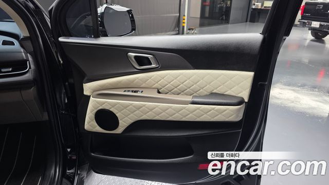 Kia Carnival (IV) Gasoline 9-Seater Hi Limousine (7-seater Limousine(Special vehicle) 2024 — фото 25