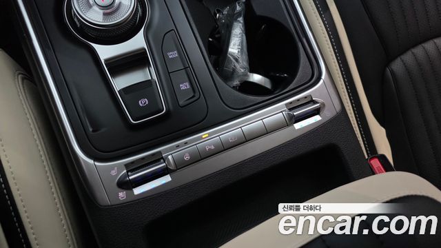 Kia Carnival (IV) Gasoline 9-Seater Hi Limousine (7-seater Limousine(Special vehicle) 2024 — фото 31