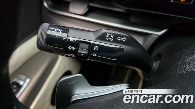 Kia Carnival (IV) Gasoline 9-Seater Hi Limousine (7-seater Limousine(Special vehicle) 2024 — фото 32