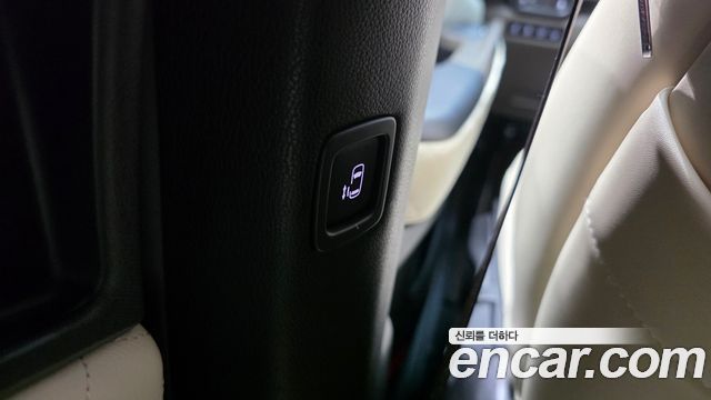 Kia Carnival (IV) Gasoline 9-Seater Hi Limousine (7-seater Limousine(Special vehicle) 2024 — фото 34