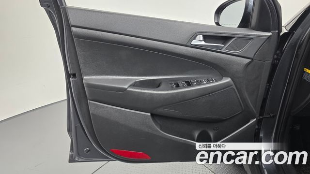 Hyundai Tucson Diesel 2.0 2WD Modern 2018 — фото 24