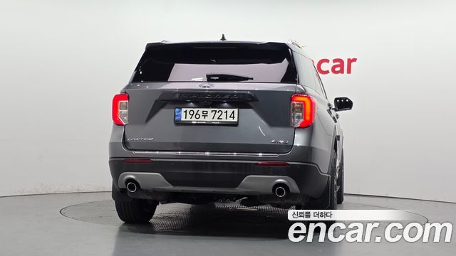 Ford Explorer (VI) 2.3 LimIted 4WD 2021 — фото 4