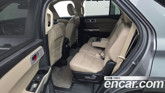Ford Explorer (VI) 2.3 LimIted 4WD 2021 — фото 12