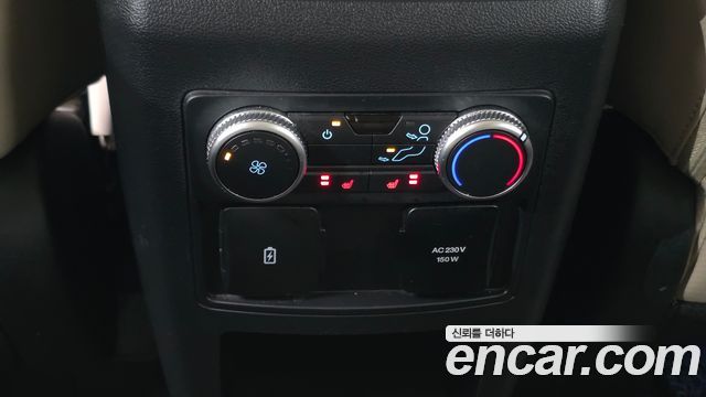 Ford Explorer (VI) 2.3 LimIted 4WD 2021 — фото 13