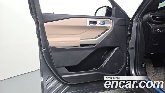 Ford Explorer (VI) 2.3 LimIted 4WD 2021 — фото 24