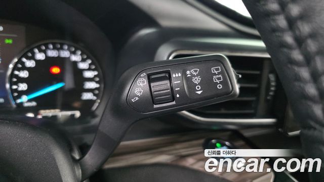 Ford Explorer (VI) 2.3 LimIted 4WD 2021 — фото 28