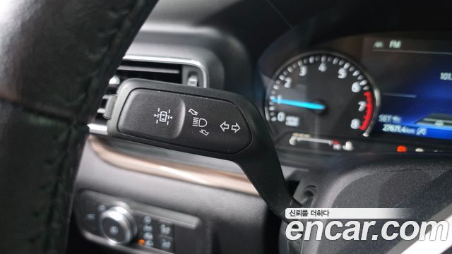Ford Explorer (VI) 2.3 LimIted 4WD 2021 — фото 30
