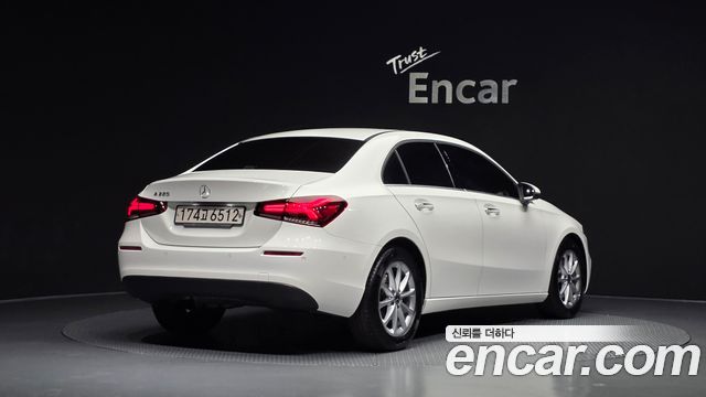 Mercedes-Benz A-Class (W177) A220 Sedan 2020 — фото 2