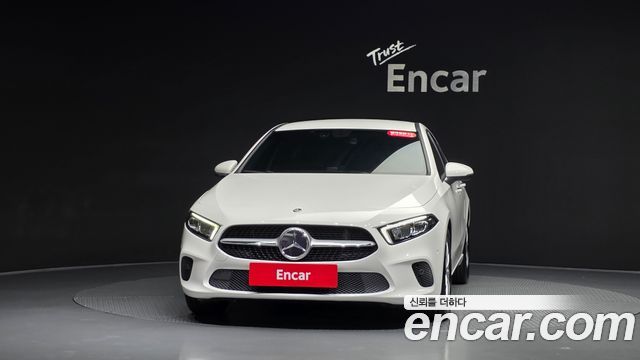 Mercedes-Benz A-Class (W177) A220 Sedan 2020 — фото 3