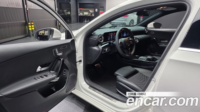 Mercedes-Benz A-Class (W177) A220 Sedan 2020 — фото 10