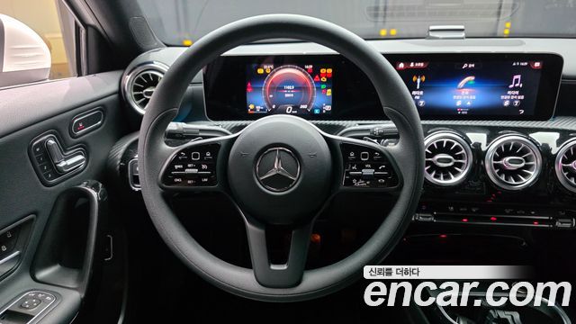 Mercedes-Benz A-Class (W177) A220 Sedan 2020 — фото 13