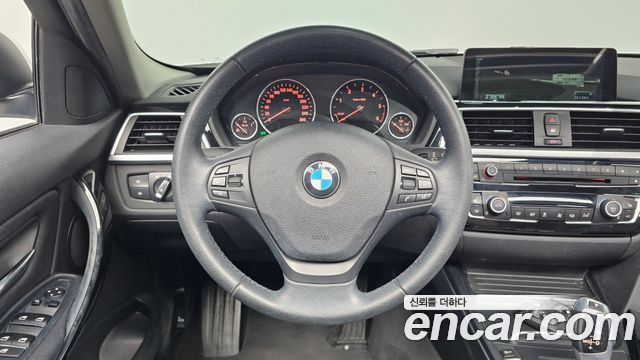 BMW 3 Series (F30) 320d xDrive 2016 — фото 17