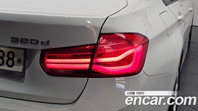 BMW 3 Series (F30) 320d xDrive 2016 — фото 29